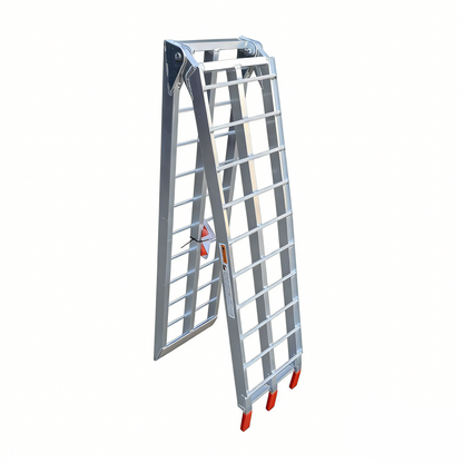 Folding Loading Ramp — a48125b481643e4337b5f5727963e41e